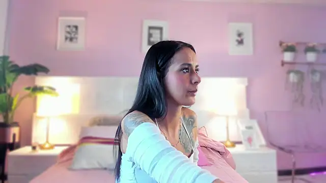 Snapshot of jinx_dh chatting on January 9, 8:33 pm jinx dh online show from January 9, 8:33 pm