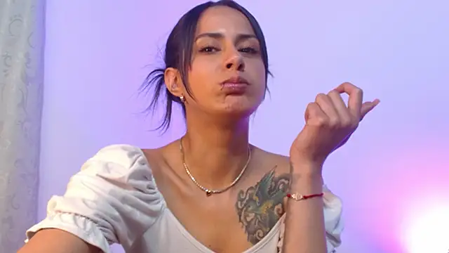 Snapshot of jinx_dh chatting on February 10, 11:13 pm jinx dh online show from February 10, 11:13 pm