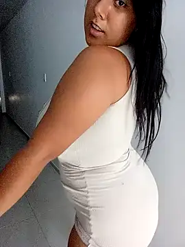 andreinabigtits online show from January 18, 7:26 pm