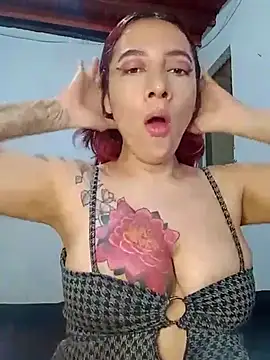 Snapshot of cherrydelioncourt chatting on March 14, 5:59 am cherrydelioncourt online show from March 14, 5:59 am