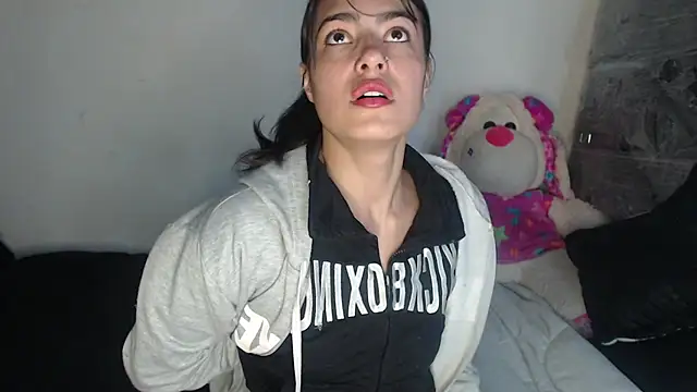 skinny sweet2411 online show from December 21, 5:14 am