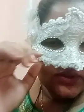 Snapshot of seemi_bhabhi chatting on February 22, 3:58 pm seemi bhabhi online show from February 22, 3:58 pm