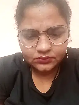 Snapshot of seemi_bhabhi chatting on March 23, 2:59 am seemi bhabhi online show from March 23, 2:59 am