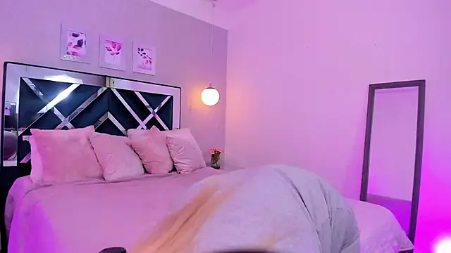 ibella7 online show from September 29, 7:30 pm