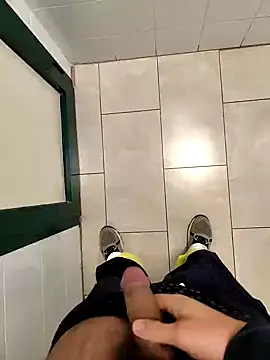 coppiapazza online show from December 2, 6:20 am