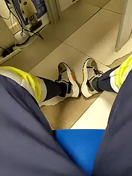 coppiapazza online show from December 7, 9:44 pm