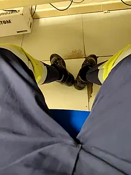 coppiapazza online show from December 21, 5:25 am