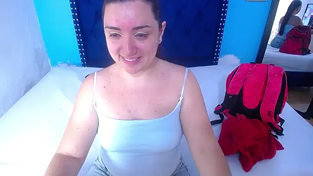 kinky redhead18 online show from November 7, 1:44 pm