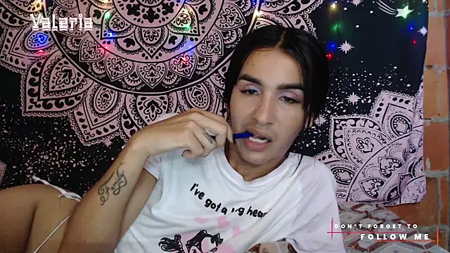 Snapshot of liissa_0 chatting on November 20, 2:17 pm liissa 0 online show from November 20, 2:17 pm