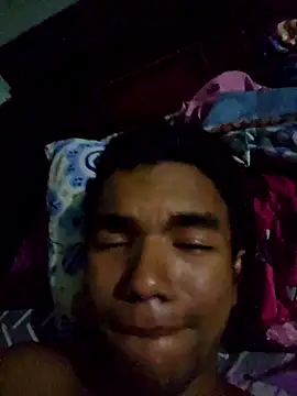 Reynold2608 online show from April 24, 2:25 am