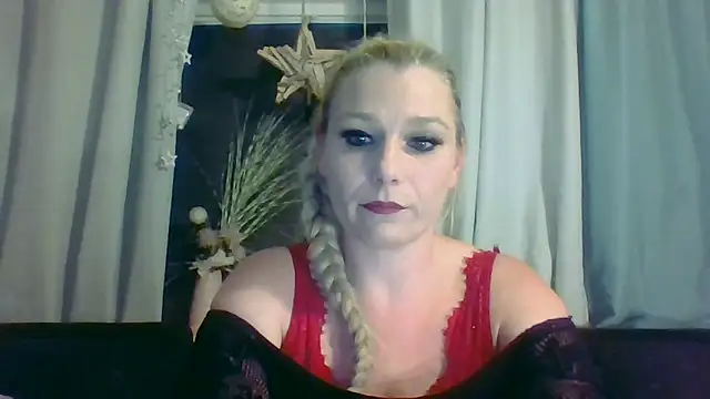 Snapshot of DevilsAngel13 chatting on September 26, 7:51 pm DevilsAngel13 online show from September 26, 7:51 pm