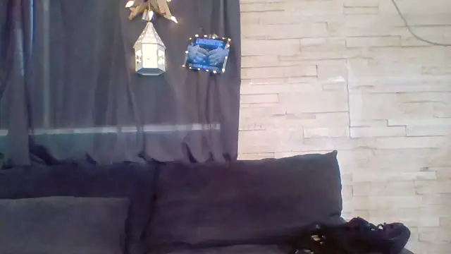 Snapshot of DevilsAngel13 chatting on October 23, 8:13 am DevilsAngel13 online show from October 23, 8:13 am