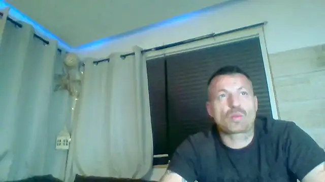 DevilsAngel13 online show from November 27, 5:59 pm