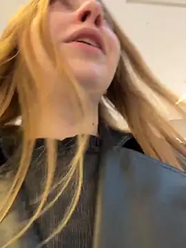 Sunny   Bunny online show from February 22, 1:42 pm