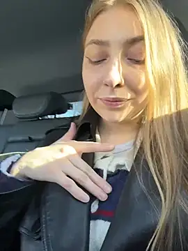 Sunny   Bunny online show from March 6, 12:12 pm