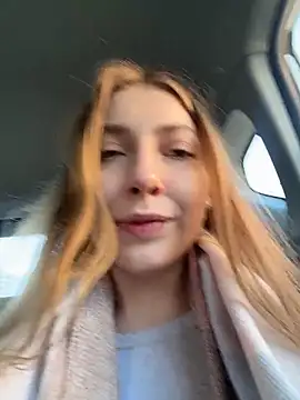 Sunny   Bunny online show from April 8, 1:11 pm