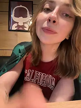 Snapshot of Sunny___Bunny chatting on June 26, 1:48 pm Sunny Bunny online show from June 26, 1:48 pm