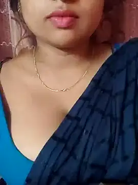 Snapshot of Priya_2222 chatting on December 3, 5:01 pm Priya 2222 online show from December 3, 5:01 pm