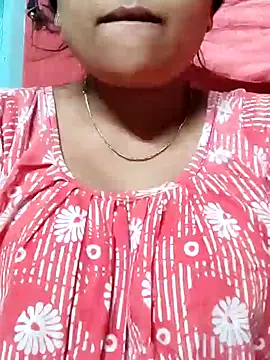 Snapshot of Priya_2222 chatting on December 8, 11:03 am Priya 2222 online show from December 8, 11:03 am