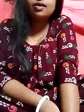 Snapshot of Priya_2222 chatting on December 9, 5:18 am Priya 2222 online show from December 9, 5:18 am