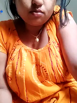 Snapshot of Priya_2222 chatting on March 2, 11:39 am Priya 2222 online show from March 2, 11:39 am