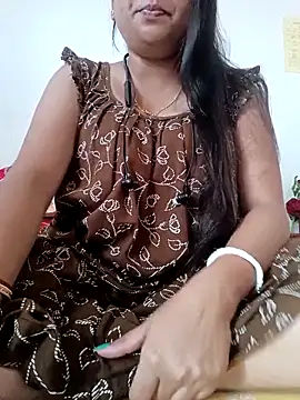 Snapshot of Priya_2222 chatting on November 3, 6:03 am Priya 2222 online show from November 3, 6:03 am
