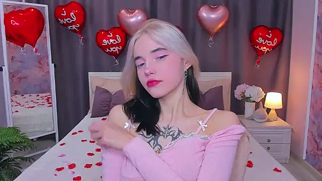 as1an girlfriend online show from February 13, 3:29 am