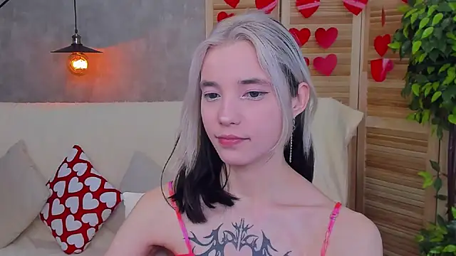 as1an girlfriend online show from February 16, 7:15 am