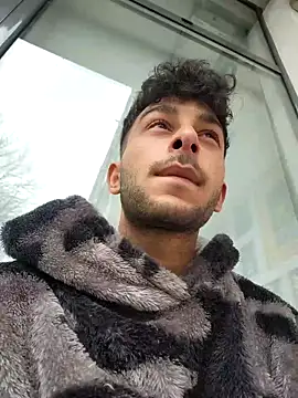 Iulianmarius12 online show from March 3, 11:33 am