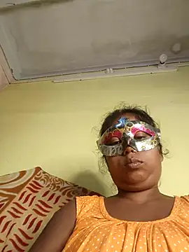 Snapshot of tinabhabhi chatting on June 19, 10:08 am tinabhabhi online show from June 19, 10:08 am