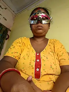 Snapshot of tinabhabhi chatting on July 19, 10:08 am tinabhabhi online show from July 19, 10:08 am