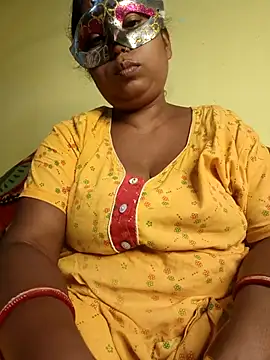Snapshot of tinabhabhi chatting on July 29, 11:19 am tinabhabhi online show from July 29, 11:19 am