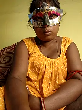 Snapshot of tinabhabhi chatting on August 7, 10:17 am tinabhabhi online show from August 7, 10:17 am