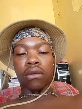 Snapshot of the666D chatting on December 13, 10:51 am the666D online show from December 13, 10:51 am