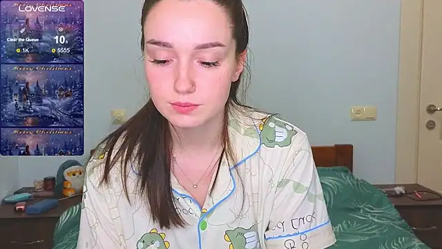 Snapshot of Wild_Sophie_ chatting on January 23, 8:56 pm Wild Sophie online show from January 23, 8:56 pm