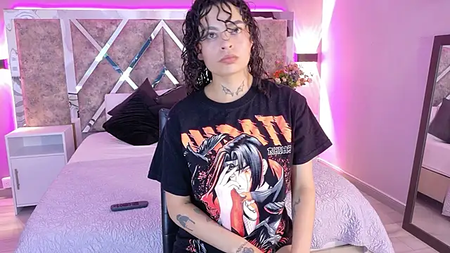 KatherineGomez online show from May 18, 12:51 am