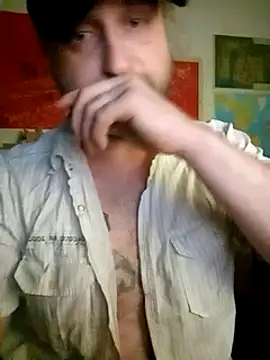 Ozomitro online show from March 22, 7:09 pm