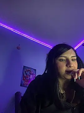 Hilary pinkk online show from January 10, 9:31 pm