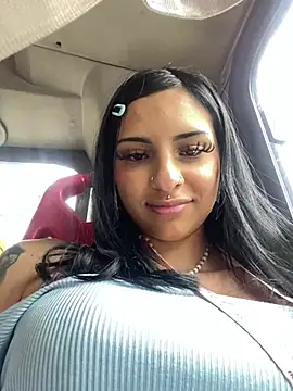 Hilary pinkk online show from March 13, 5:18 pm