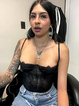 Hilary pinkk online show from October 3, 3:14 am