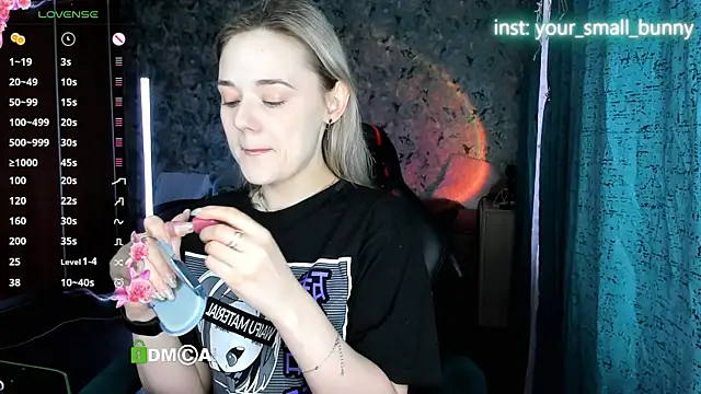 Your small bunny online show from July 3, 2:07 am
