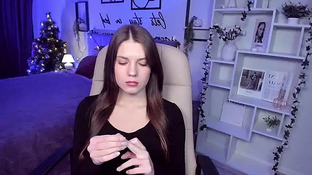 BellaSweetHeart online show from December 23, 1:03 pm