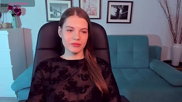 BellaSweetHeart online show from March 9, 7:15 pm