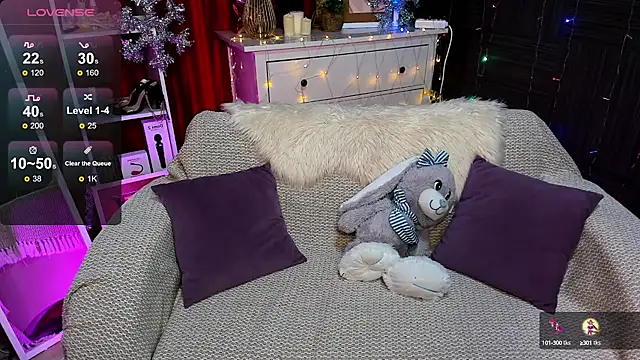 Ashley Rous online show from December 6, 1:51 am