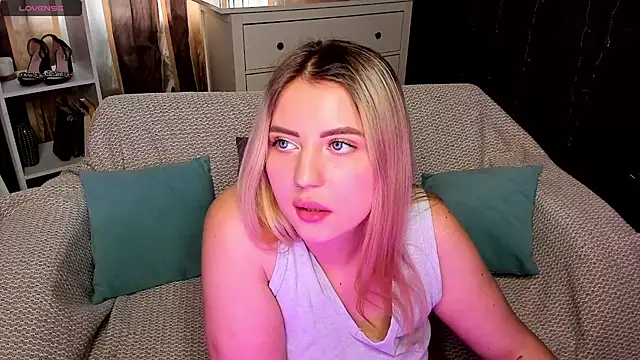 Ashley Rous online show from January 15, 7:37 am