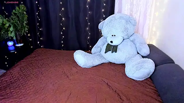 Ashley Rous online show from January 22, 1:53 am
