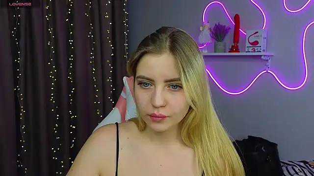 Ashley Rous online show from February 22, 2:39 am