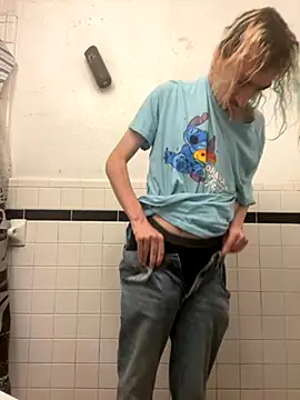 tallnerdyguy online show from September 23, 9:18 pm