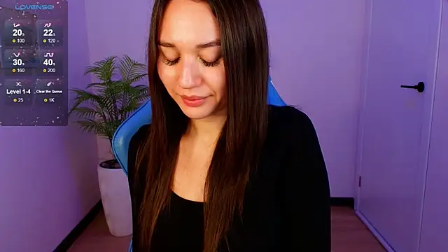 margeriTirell online show from October 13, 7:19 am