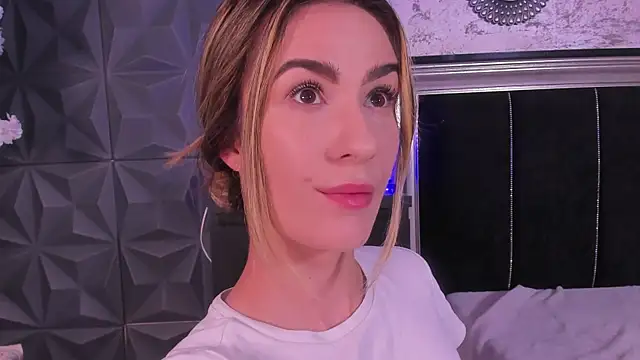 LaurynCopper online show from July 12, 5:31 am